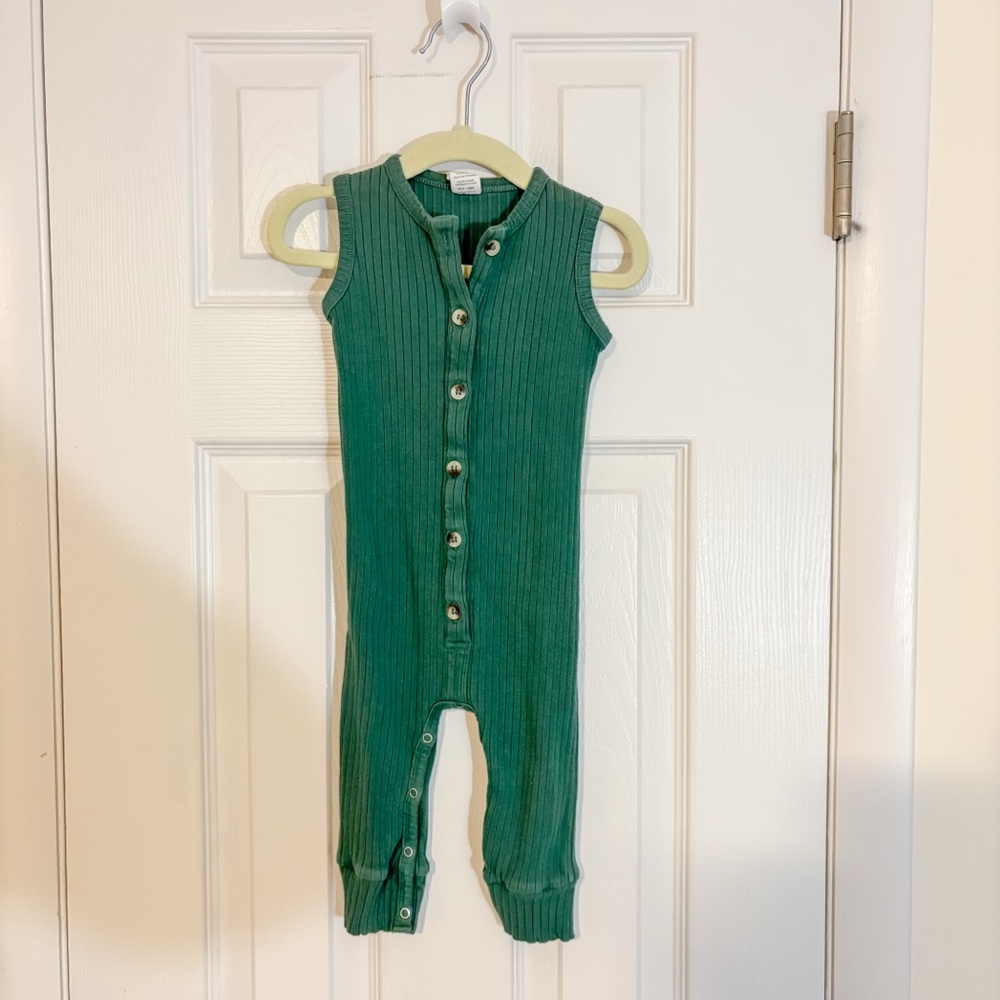 Kate Quinn sleeveless button sport jumpsuit wide rib (12-18m)